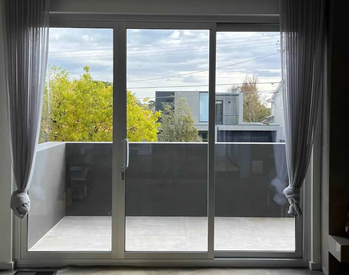 Sliding Door, Screen Door, Bedroom wardrobe & Window Roller Repairs