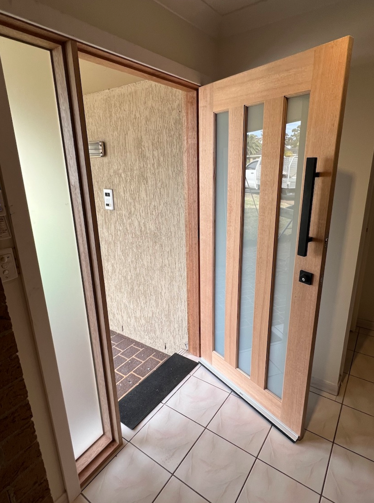 Sliding Door, Screen Door, Bedroom wardrobe & Window Roller Repairs