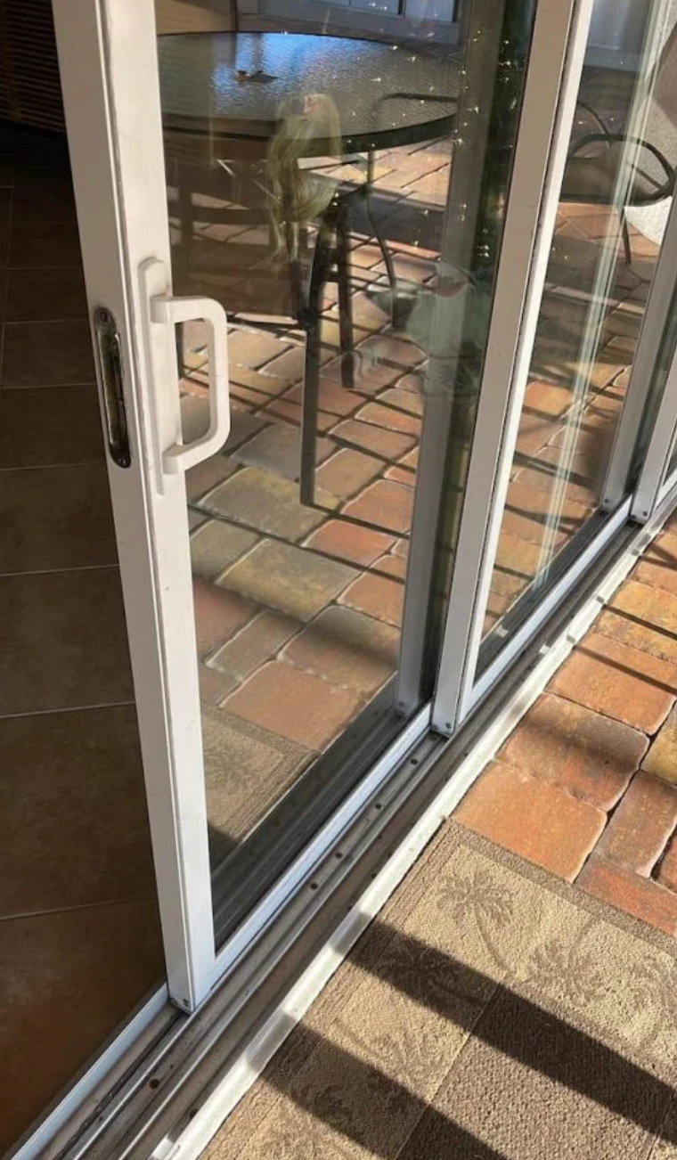 Sliding Door, Screen Door, Bedroom wardrobe & Window Roller Repairs